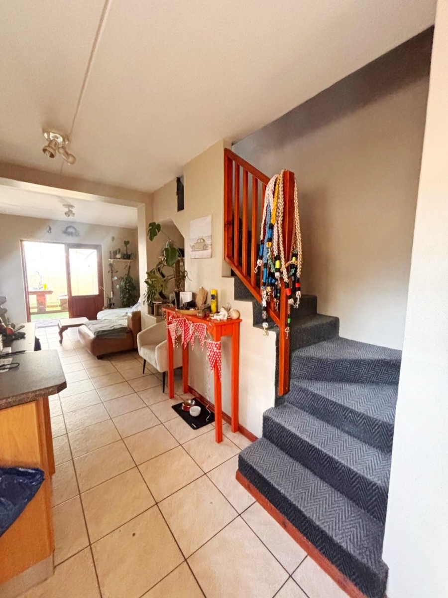 To Let 2 Bedroom Property for Rent in Parklands Western Cape